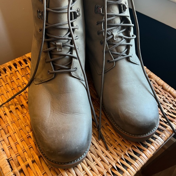 Men’s UGG Hannen TL Boots - Size 17 - Picture 3 of 6